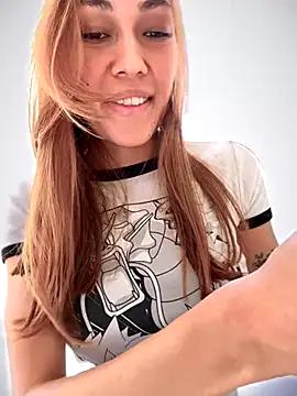 Snapshot of MichelleFerry_ chatting on 2, 10, 2025 MichelleFerry  online show from 2, 10, 2025