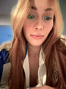 Snapshot of MichelleFerry_ chatting on 15, 10, 2025 MichelleFerry  online show from 15, 10, 2025
