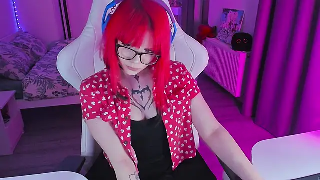 Yumi Youkai online show from 14, 2, 2025