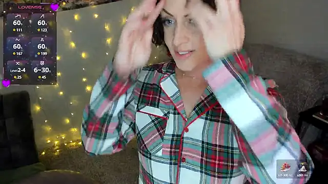 Snapshot of lovejulietxo chatting on 15, 12, 2024 lovejulietxo online show from 15, 12, 2024