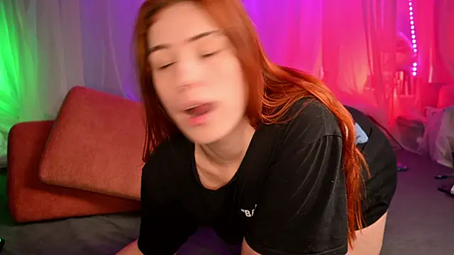 Claudia and elon  online show from 7, 2, 2026