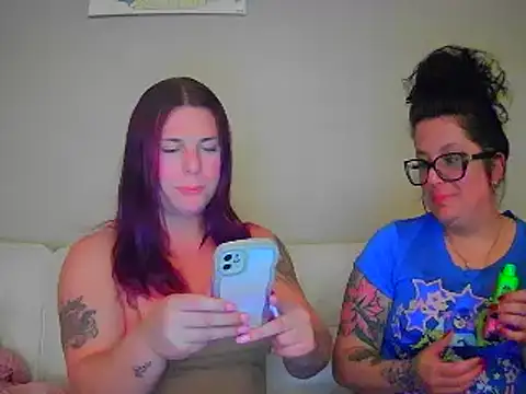 KevieWantsABoobJob online show from 7, 11, 2025