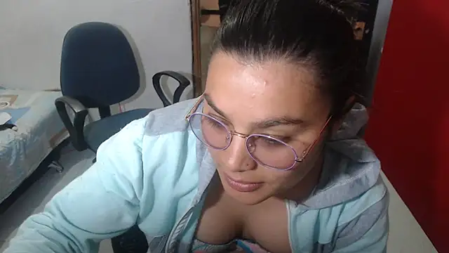 Snapshot of luxury_sex_17 chatting on 22, 2, 2025 luxury sex 17 online show from 22, 2, 2025