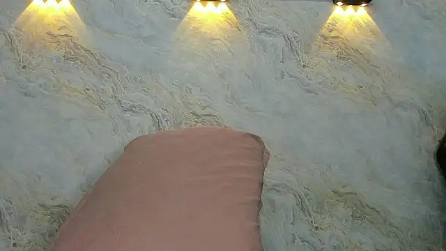 Snapshot of jones_maddy_ chatting on 17, 2, 2025 jones maddy online show from 17, 2, 2025