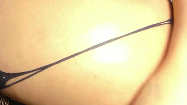 Snapshot of jones_maddy_ chatting on 25, 2, 2025 jones maddy online show from 25, 2, 2025