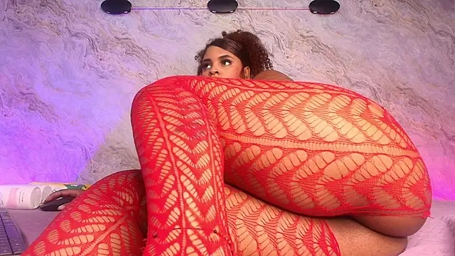 Snapshot of jones_maddy_ chatting on 23, 10, 2025 jones maddy online show from 23, 10, 2025