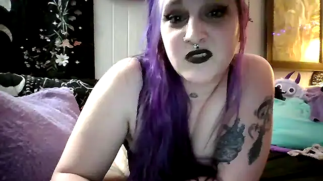 LunaLilith online show from 13, 2, 2025