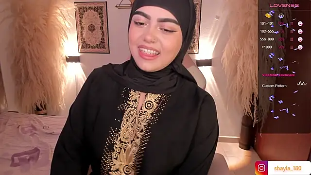 Snapshot of shayla_18 chatting on 3, 12, 2024 shayla 18 online show from 3, 12, 2024