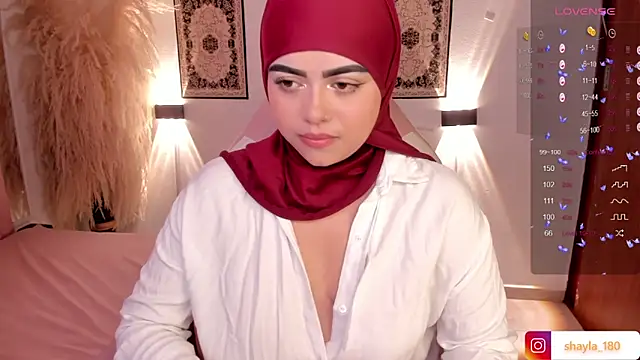 Snapshot of shayla_18 chatting on 11, 2, 2025 shayla 18 online show from 11, 2, 2025