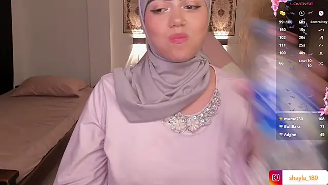 Snapshot of shayla_18 chatting on 14, 3, 2025 shayla 18 online show from 14, 3, 2025