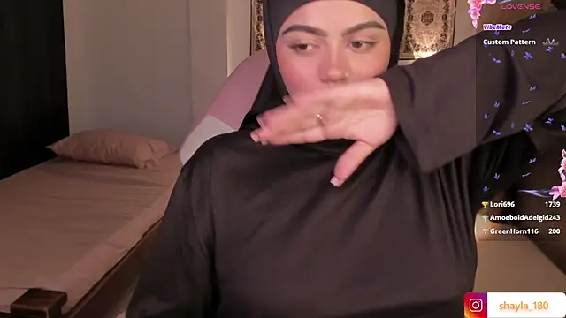 Snapshot of shayla_18 chatting on 18, 3, 2025 shayla 18 online show from 18, 3, 2025