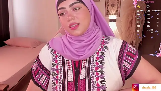 Snapshot of shayla_18 chatting on 19, 3, 2025 shayla 18 online show from 19, 3, 2025