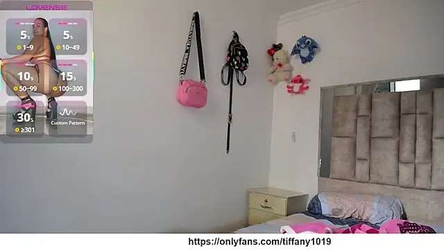 Snapshot of tiffany__pink chatting on 10, 3, 2026 tiffany pink online show from 10, 3, 2026