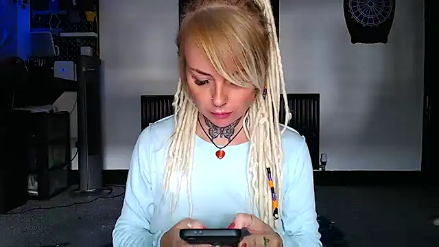 pixiedreadx online show from 11, 10, 2025