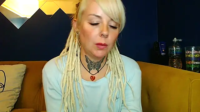 pixiedreadx online show from 20, 10, 2025