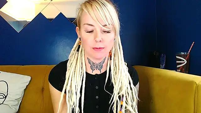 pixiedreadx online show from 7, 11, 2025