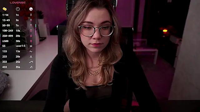 Snapshot of RemyCute chatting on 31, 10, 2025 RemyCute online show from 31, 10, 2025