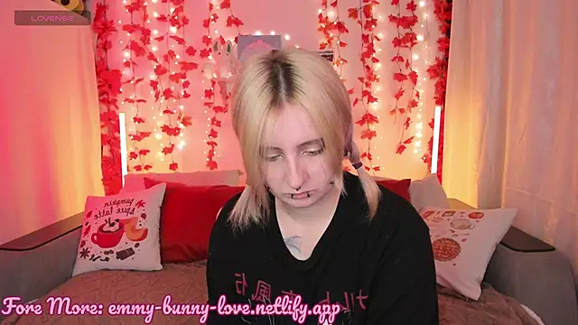 EmmyBunny online show from 19, 9, 2025