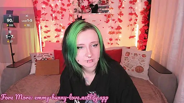 EmmyBunny online show from 6, 10, 2025