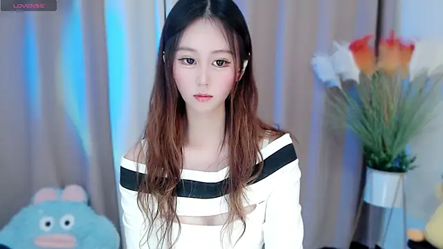 Aimee-520 online show from 22, 12, 2024