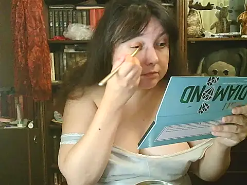 Snapshot of CarrieQPeach chatting on 12, 10, 2025 CarrieQPeach online show from 12, 10, 2025