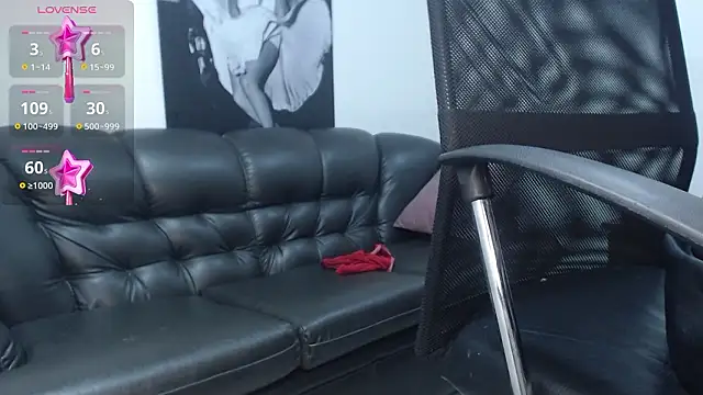 camilleDiaz16 online show from 12, 2, 2026