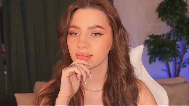 Snapshot of MaryHillty chatting on 12, 12, 2024 MaryHillty online show from 12, 12, 2024