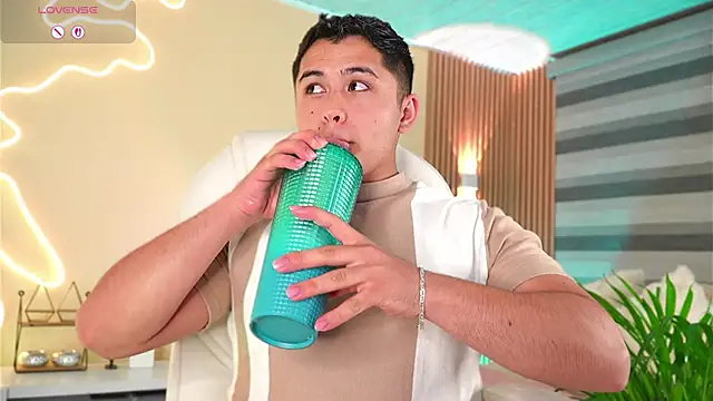 MatiasKorn online show from 8, 11, 2025