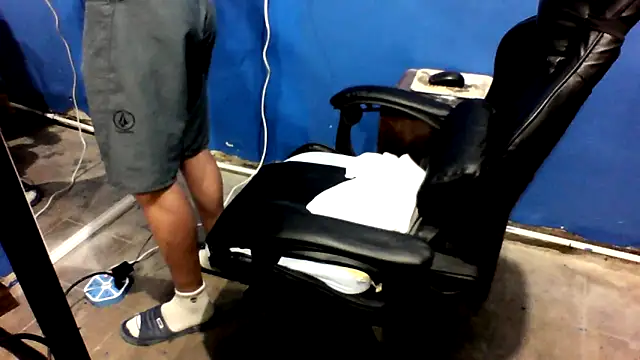 ElmaCannon online show from 3, 2, 2025