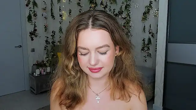 MiracleCurly online show from 28, 11, 2025