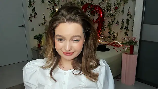 MiracleCurly online show from 8, 3, 2026