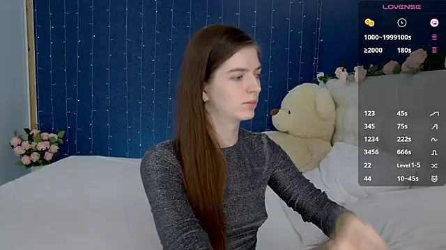 -Mirror-Girl- online show from 1, 2, 2025