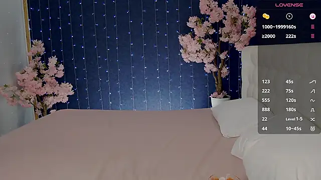 -Mirror-Girl- online show from 18, 10, 2025