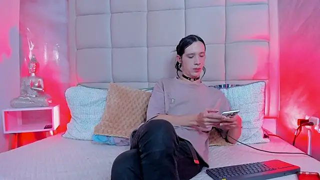 Hecatee 77 online show from 28, 11, 2025