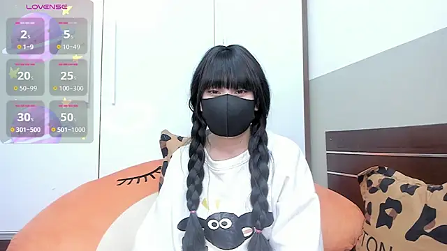 alonelove   online show from 19, 1, 2025