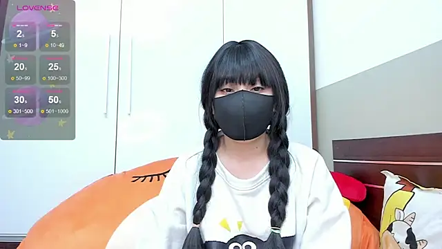 alonelove   online show from 5, 2, 2025