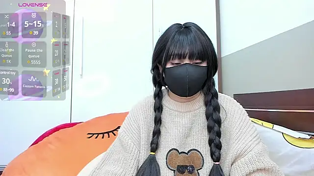 alonelove   online show from 7, 2, 2025