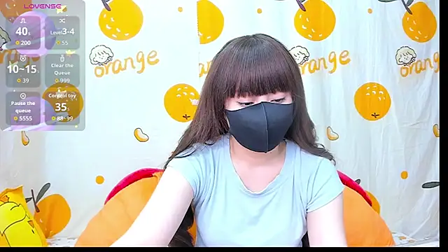 alonelove   online show from 13, 11, 2025