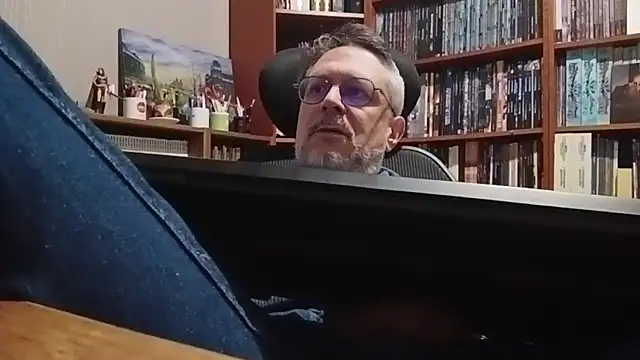 Mandra is a whore online show from 17, 11, 2025