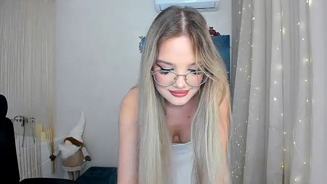 FloweryLove 1 online show from 12, 1, 2025