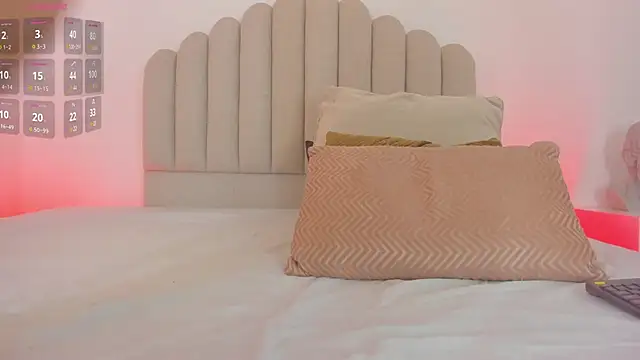 Snapshot of sarita_duque chatting on 5, 11, 2025 sarita duque online show from 5, 11, 2025