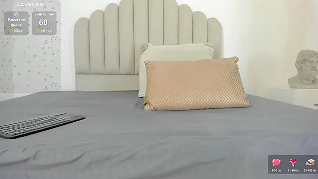 Snapshot of sarita_duque chatting on 9, 11, 2025 sarita duque online show from 9, 11, 2025