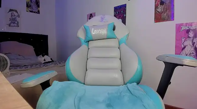 Lauryn muller online show from 6, 12, 2024