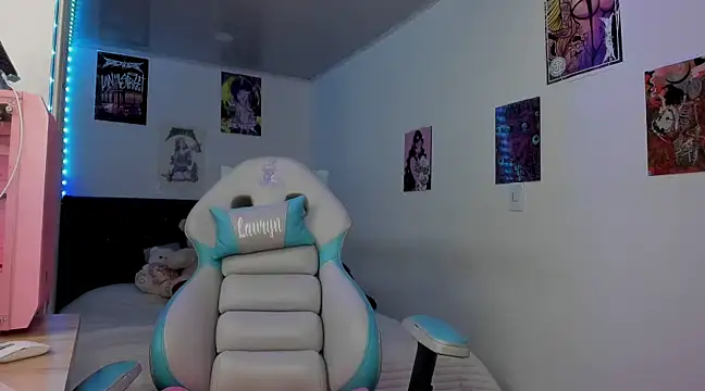 Lauryn muller online show from 9, 3, 2025