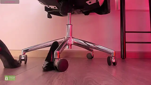 ammeliaa  online show from 29, 11, 2025