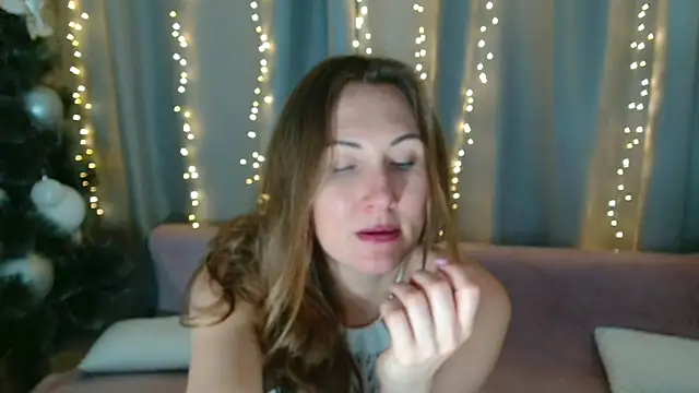 Imcarrieberry online show from 6, 1, 2025