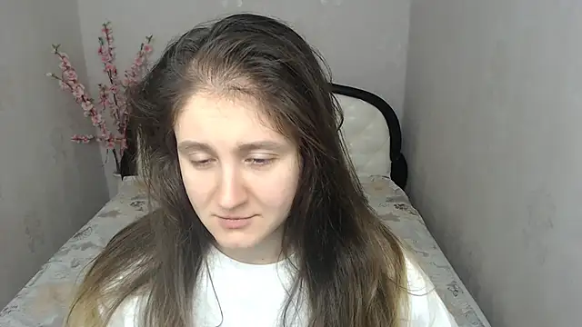 Holliy Cooper online show from 18, 12, 2025