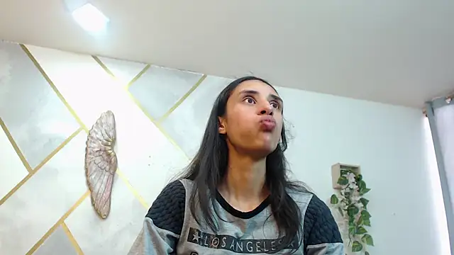 Snapshot of RoxanaCyrano_ chatting on 4, 11, 2025 RoxanaCyrano online show from 4, 11, 2025