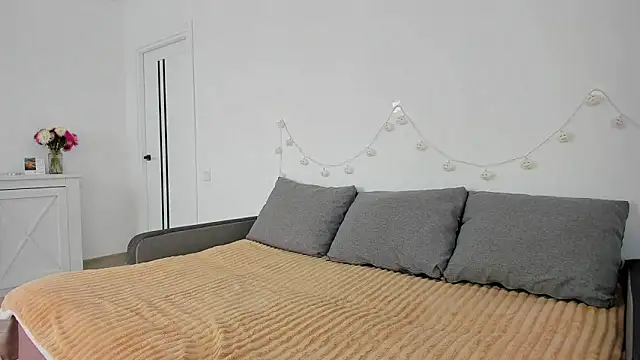 Snapshot of _Anna_Montana chatting on 11, 9, 2025 Anna Montana online show from 11, 9, 2025