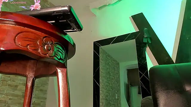 Snapshot of isabelsexysmile_ chatting on 15, 12, 2024 isabelsexysmile online show from 15, 12, 2024